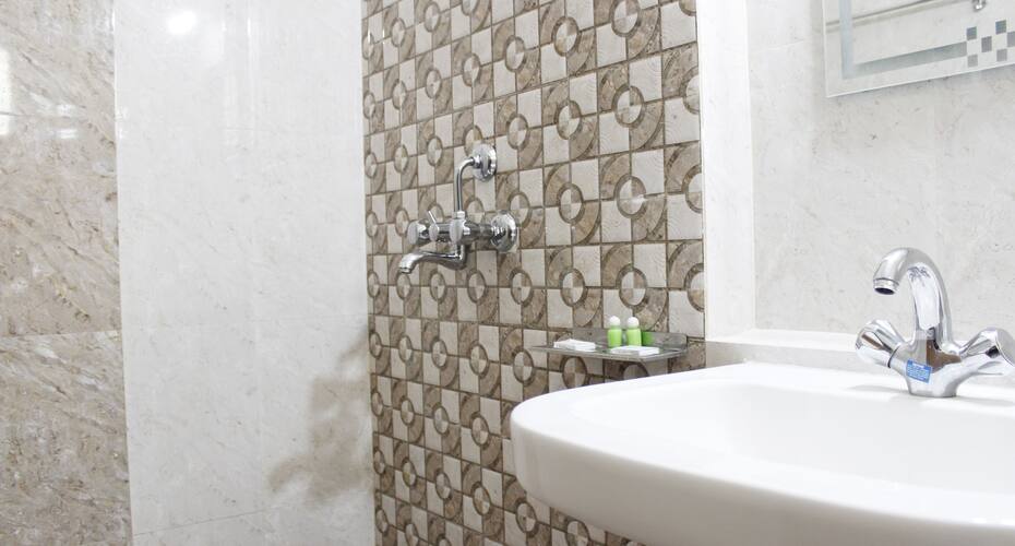 Serene Nest Hotel, Hyderabad 5